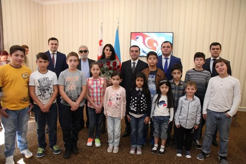 Batumidə Azərbaycan dilinin tədrisi üzrə “Bazar günü” məktəbinin açılışı kecirilib