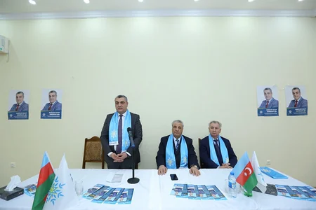 Deputatlığa namizəd Rauf Nağıyev seçicilərlə görüşüb