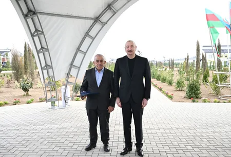 İlham Əliyev və birinci xanım Ağdamın Sarıcalı kəndinin ilk mərhələsinin açılışında iştirak edib - YENİLƏNİB-3