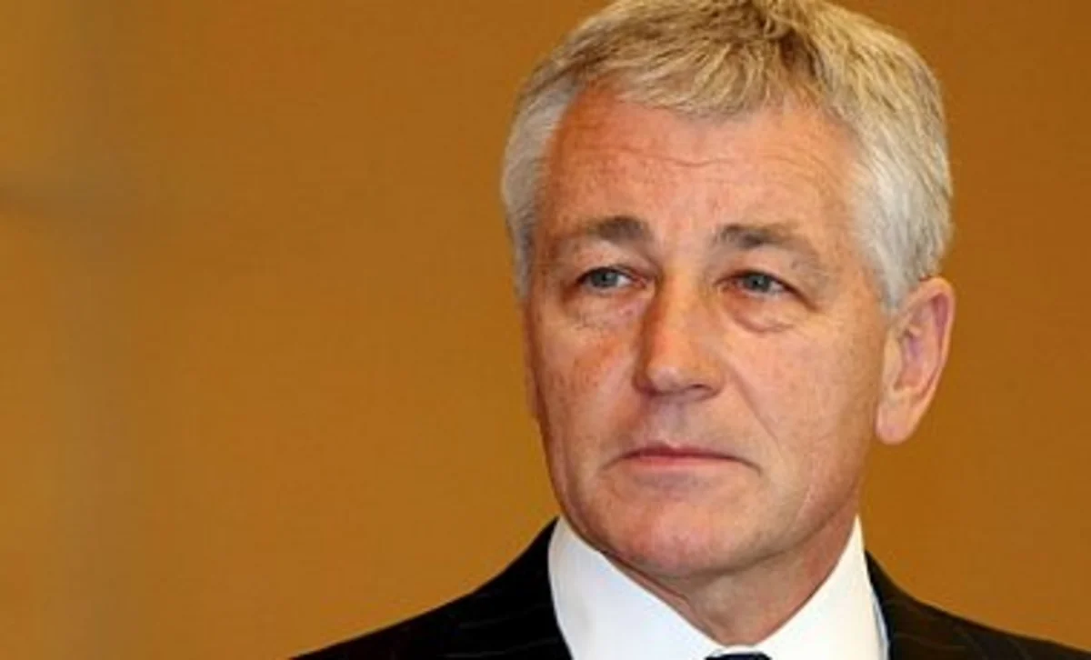 ABŞ müdafiə naziri əvvəlcədən elan etmədən İraqa səfər edib