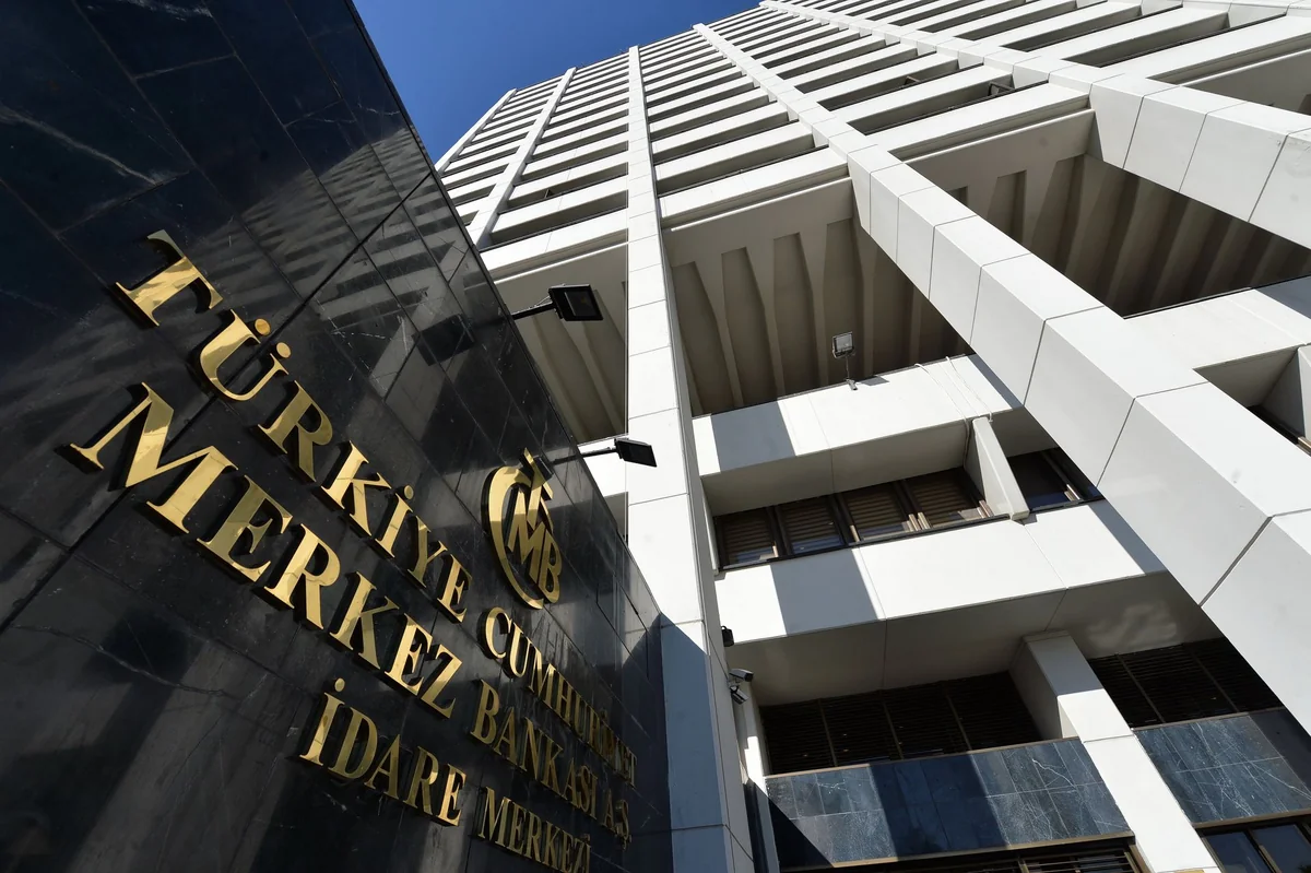 Türkiyə bir həftə ərzində 2 milyard dollardan çox valyuta ehtiyatı itirib