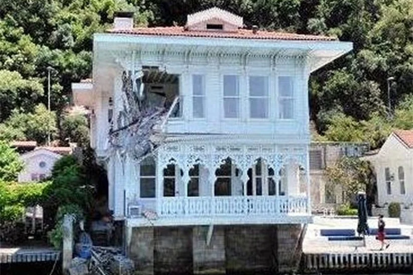 ​İstanbul boğazında gəmi qəzası baş verib