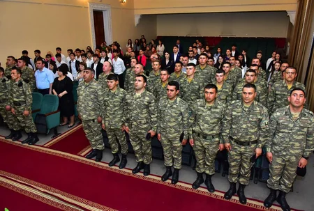 Müstəqillik Günü münasibətilə Azərbaycan Ordusunda silsilə tədbirlər keçirilib