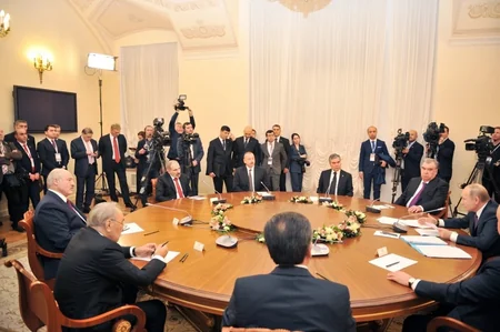 Prezident İlham Əliyev Sankt-Peterburqda MDB dövlət başçılarının qeyri-rəsmi görüşündə iştirak edib - YENİLƏNİB