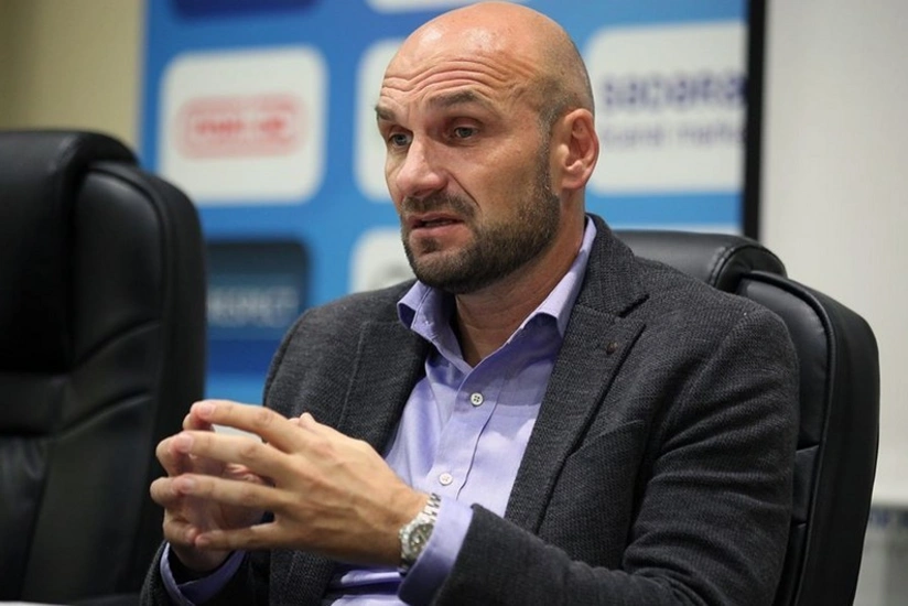 Sabahın sabiq baş məşqçisi: Emreli mənə görə, top-futbolçudur