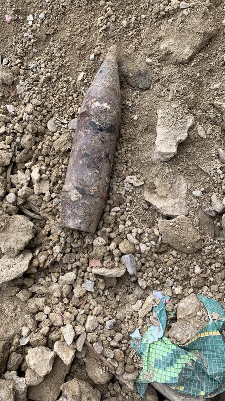 Bakıda binanın zirzəmisində top mərmisi tapılıb