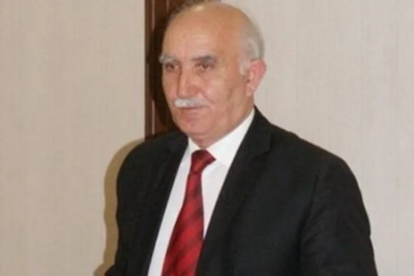Atası avtomobillə vurularaq öldürülən tanınmış jurnalist məhkəmədə ifadə verib