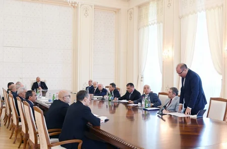 Prezident İlham Əliyevin yanında ölkənin enerji sistemində vəziyyətlə əlaqədar müşavirə keçirilib