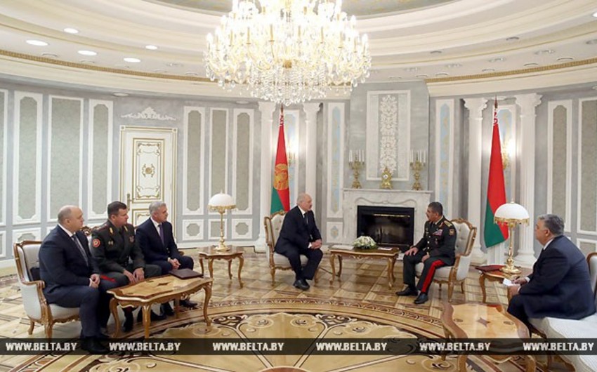 Aleksandr Lukaşenko: Belarus və Azərbaycan müdafiə sahəsində əməkdaşlığı gücləndirəcək