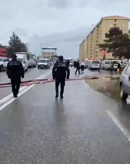 DİN: Abşeronda yaşayış binasında yanğınla əlaqədar polis təhlükəsizlik tədbirləri görür