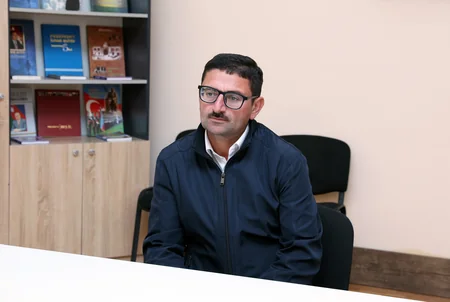 İqtisadiyyat nazirinin müavini Qobustanda vətəndaşları qəbul edib