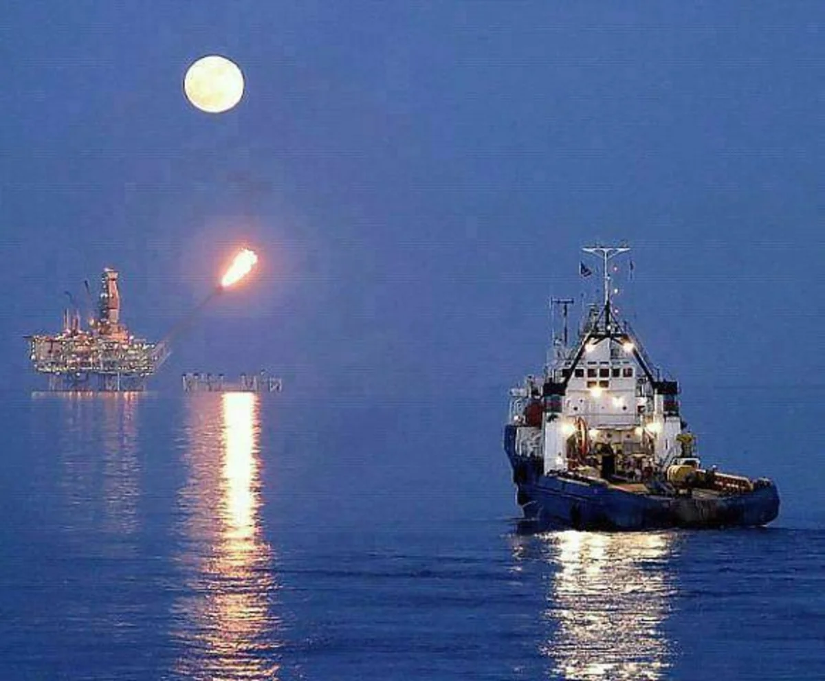 First well commissioned at deep sea base No.7 at 'Guneshli' field