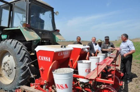 Beyləqanda elmi-praktik seminar - tarla günü keçirilib