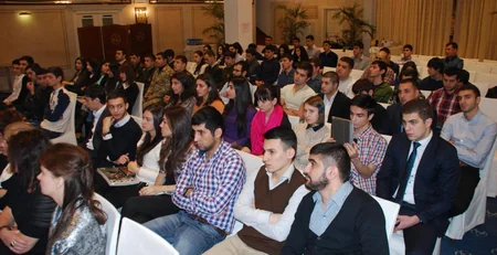 RF rəsmisi: Rusiyanın miqrasiya qanunlarına riayət etmək vacibdir