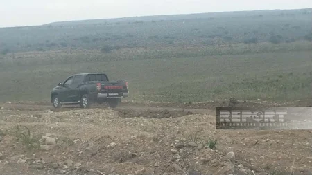 Media nümayəndələri Tərtərdə mina partlayışının baş verdiyi ərazidədirlər