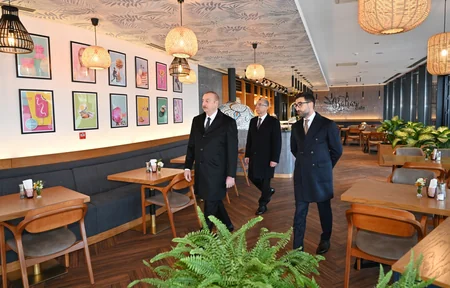 Prezident İlham Əliyev Bakıda Mərkəzi Parkın ikinci hissəsinin açılışında iştirak edib - YENİLƏNİB