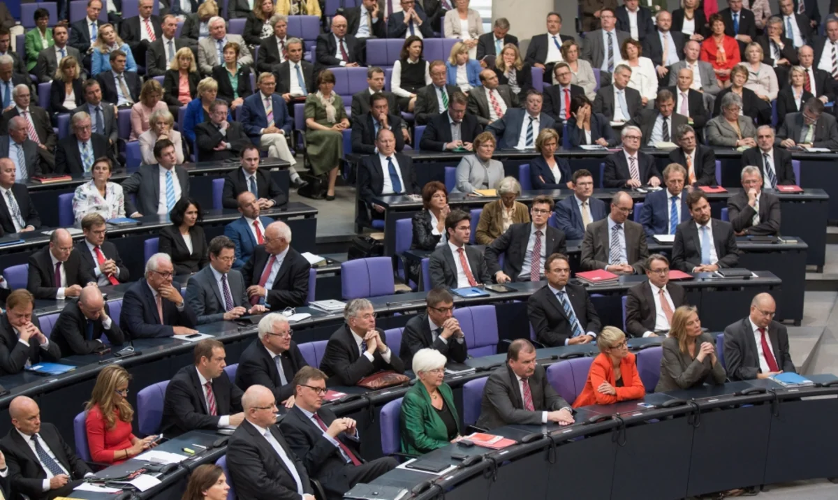 Bundestaq Qolodomoru soyqırım kimi tanıyan qətnaməni təsdiqləyib