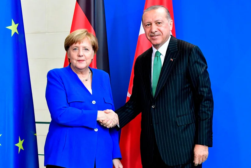 Ərdoğan ilə Merkel arasında telefon danışığı olub