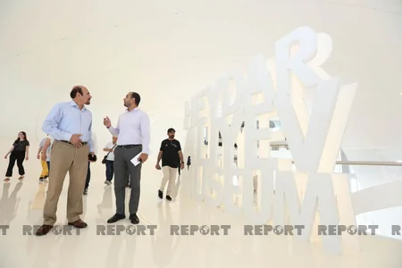 Beynəlxalq Media Forumunun iştirakçıları Heydər Əliyev Mərkəzində olublar