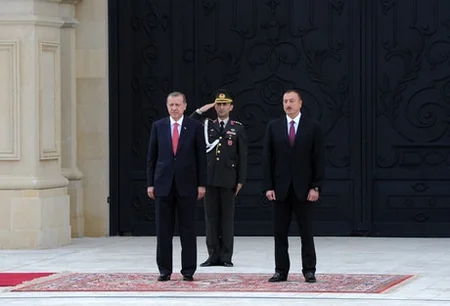 Official welcome ceremony held for Turkish President in Azerbaijan