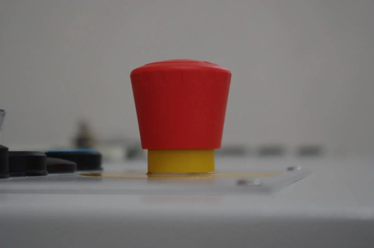 Dövlət peşə təhsili müəssisələri həyəcan düyməsi ilə təmin ediləcək