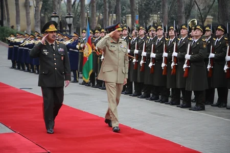 Müdafiə naziri Pakistanın Birləşmiş Qərargah rəisləri Komitəsinin sədri ilə görüşüb