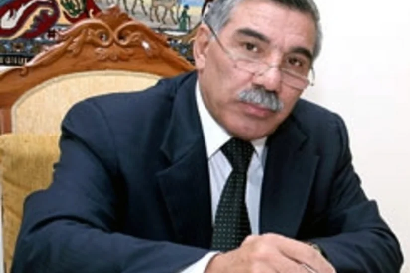 ​Zəlimxan Yaqubun “Dünya çiçək, insan oğlu arıdı” kitabı işıq üzü görüb