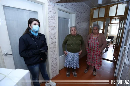 SOCAR Sumqayıtdakı aztəminatlı ailələrə və ahıl vətəndaşlara ərzaq yardımı edir - VİDEO