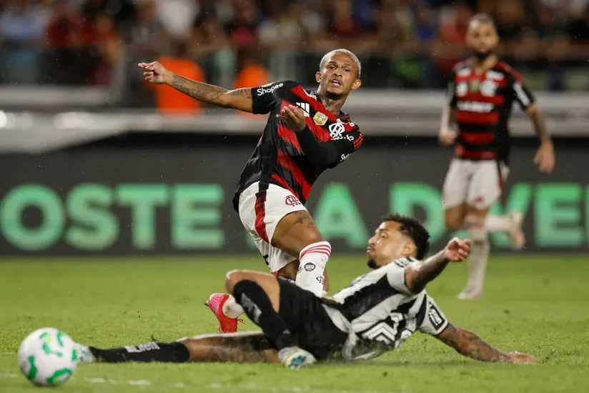 Mançester Siti braziliyalı futbolçunu transfer etmək istəyir