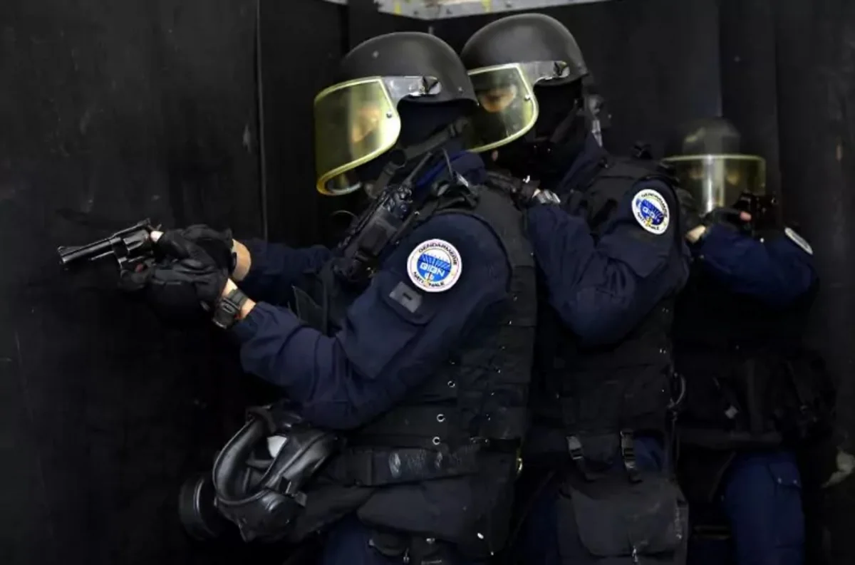 KİV: Fransa Burkina-Fasodan qüvvələrini geri çəkir