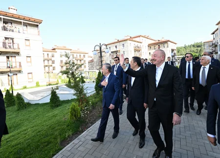 Azərbaycan, Özbəkistan və Qırğızıstan prezidentləri Şuşada gəziblər - YENİLƏNİB