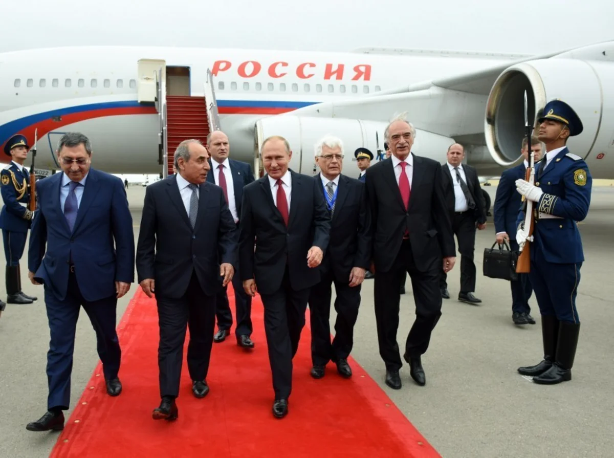 Vladimir Putin arrives in Azerbaijan
