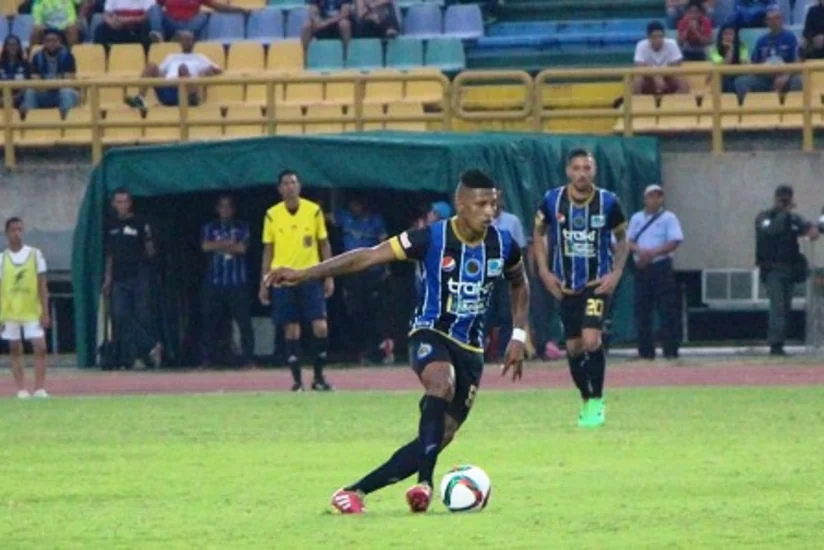 ​Neftçi klubu venesuelalı futbolçu ilə anlaşıb