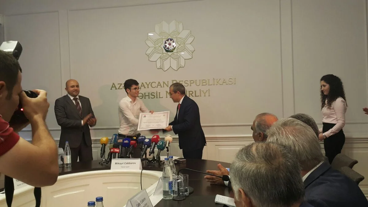 Azərbaycanda 22 tələbəyə təhsil krediti verilib