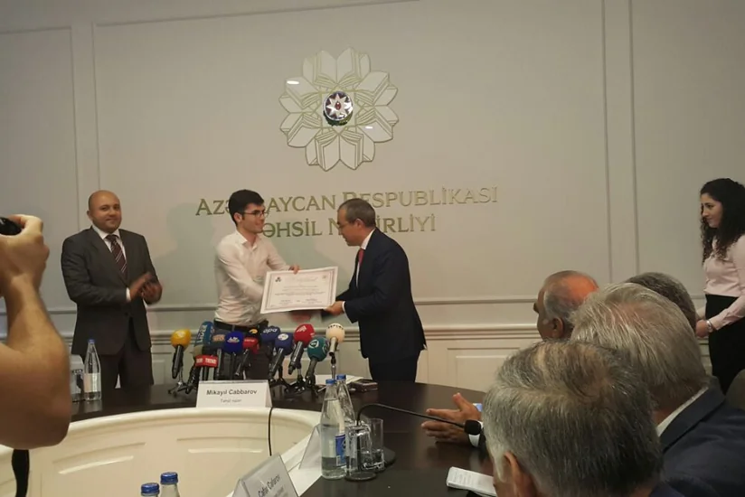 Azərbaycanda 22 tələbəyə təhsil krediti verilib
