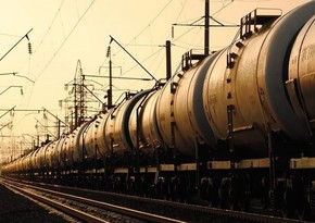 Azerbaijan sharply decreases exports of oil products 