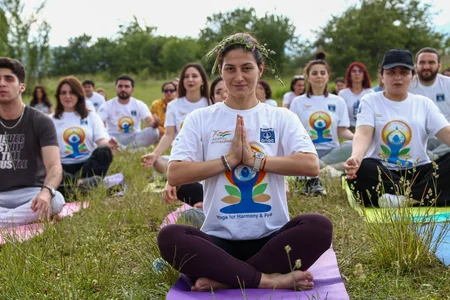 Indian Embassy in Azerbaijan organizes open yoga session in Shamakhi