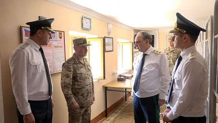 Azerbaijan's prosecutor general meets servicemen in Nakhchivan
