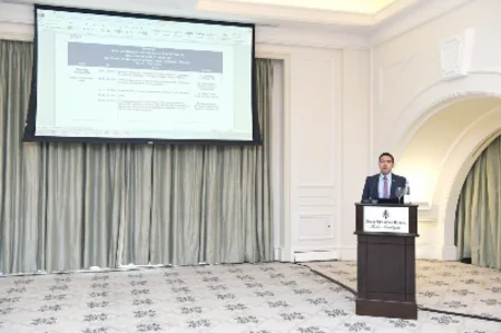 SOCAR officials attend a seminar on theme 'Management of changes'