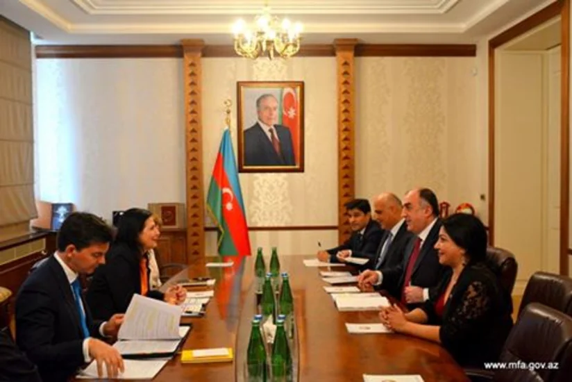 Elmar Məmmədyarov Avstraliyanın beynəlxalq inkişaf naziri ilə görüşüb