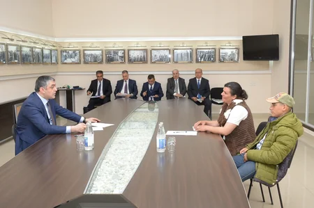 Nəqliyyat, Rabitə və Yüksək Texnologiyalar Nazirliyinin rəhbərliyi Şamaxı və Ağsu rayonlarında vətəndaşlarla görüşüb