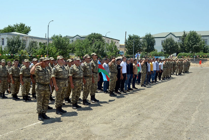 В Азербайджанской Армии состоялись проводы уволенных в запас военнослужащих