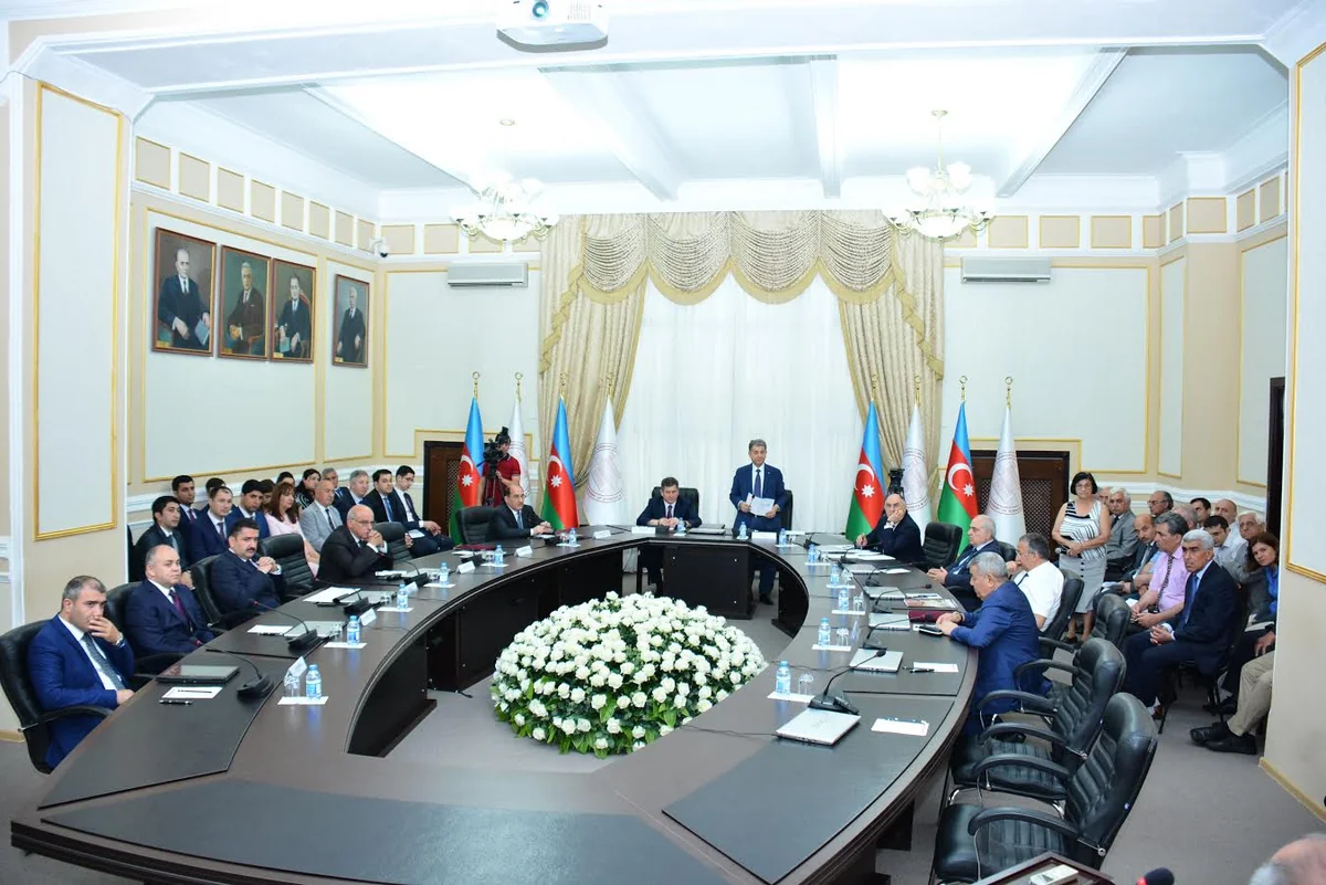 Arable land per capita in Azerbaijan equals 0.18 hectares