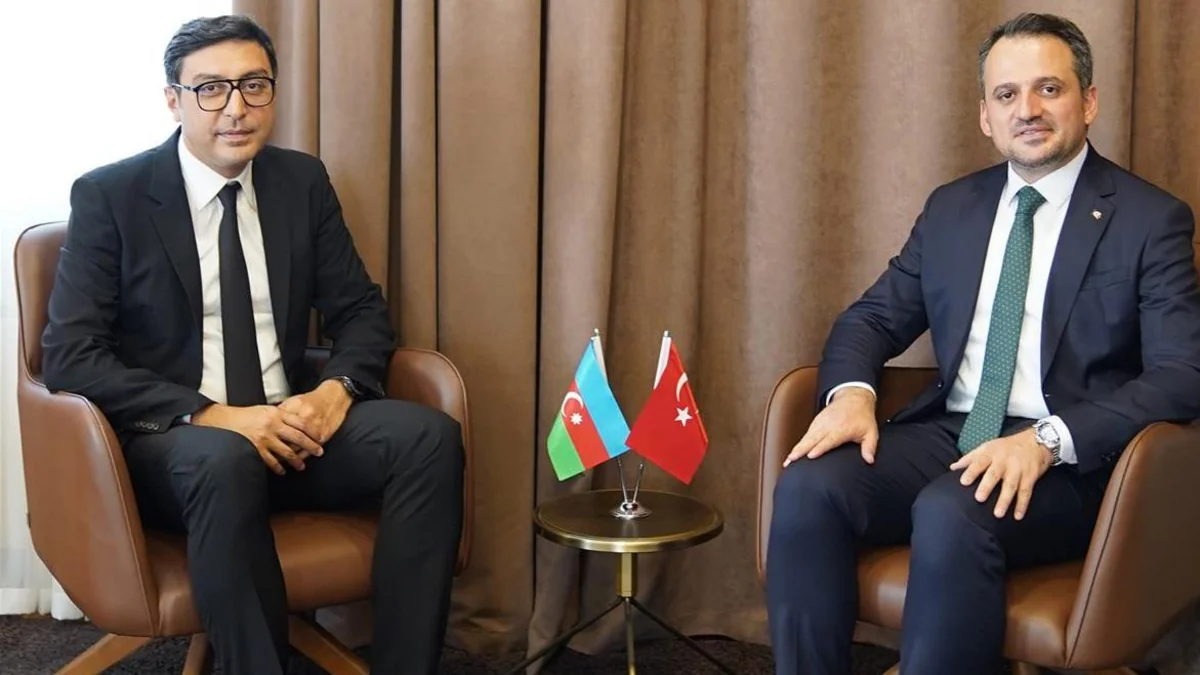 Fərid Qayıbov Türkiyənin gənclər və idman nazirinin müavinini qəbul edib