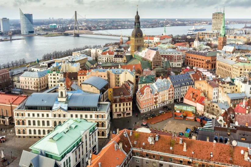 Участники акции протеста в Риге требуют смены власти