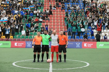 Azərbaycan Fransaya 3 top vuraraq evə göndərir