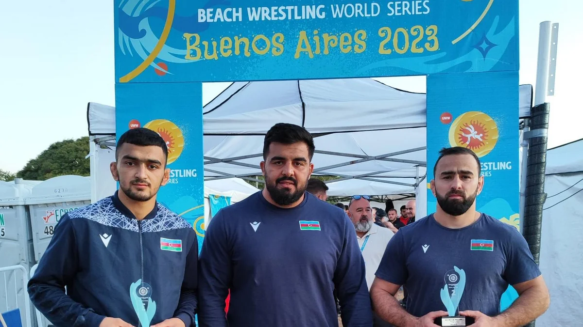 Çimərlik güləşi üzrə Azərbaycan millisi Dünya Seriyasında 2 medal qazanıb