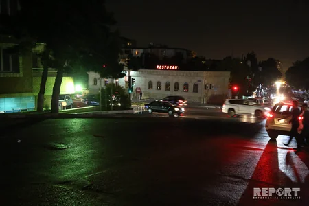 Bakıda şadlıq sarayında toy zamanı kütləvi dava düşüb, yaralı və saxlanılanlar var - FOTO - VİDEO