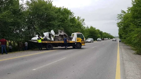 В Агдаше произошло тяжелое ДТП: автомобиль разбился вдребезги - ВИДЕО