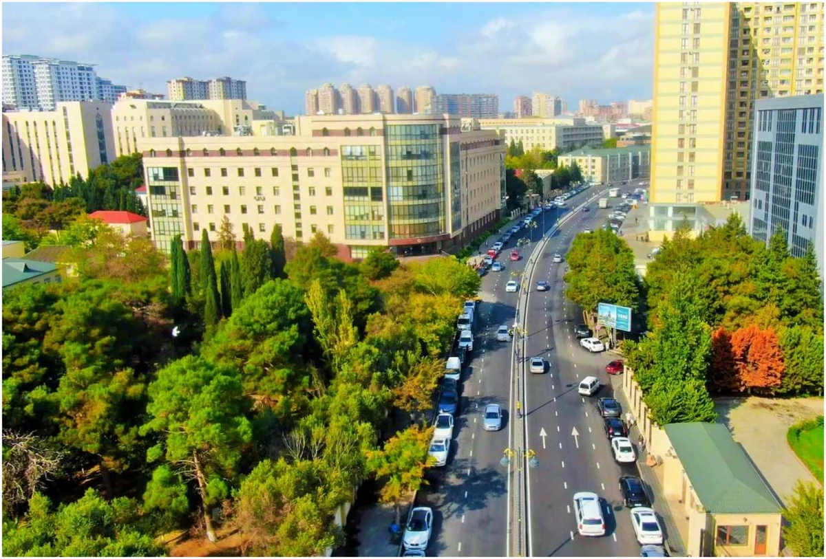 Bakının Həsən bəy Zərdabi küçəsi təmir olunub 